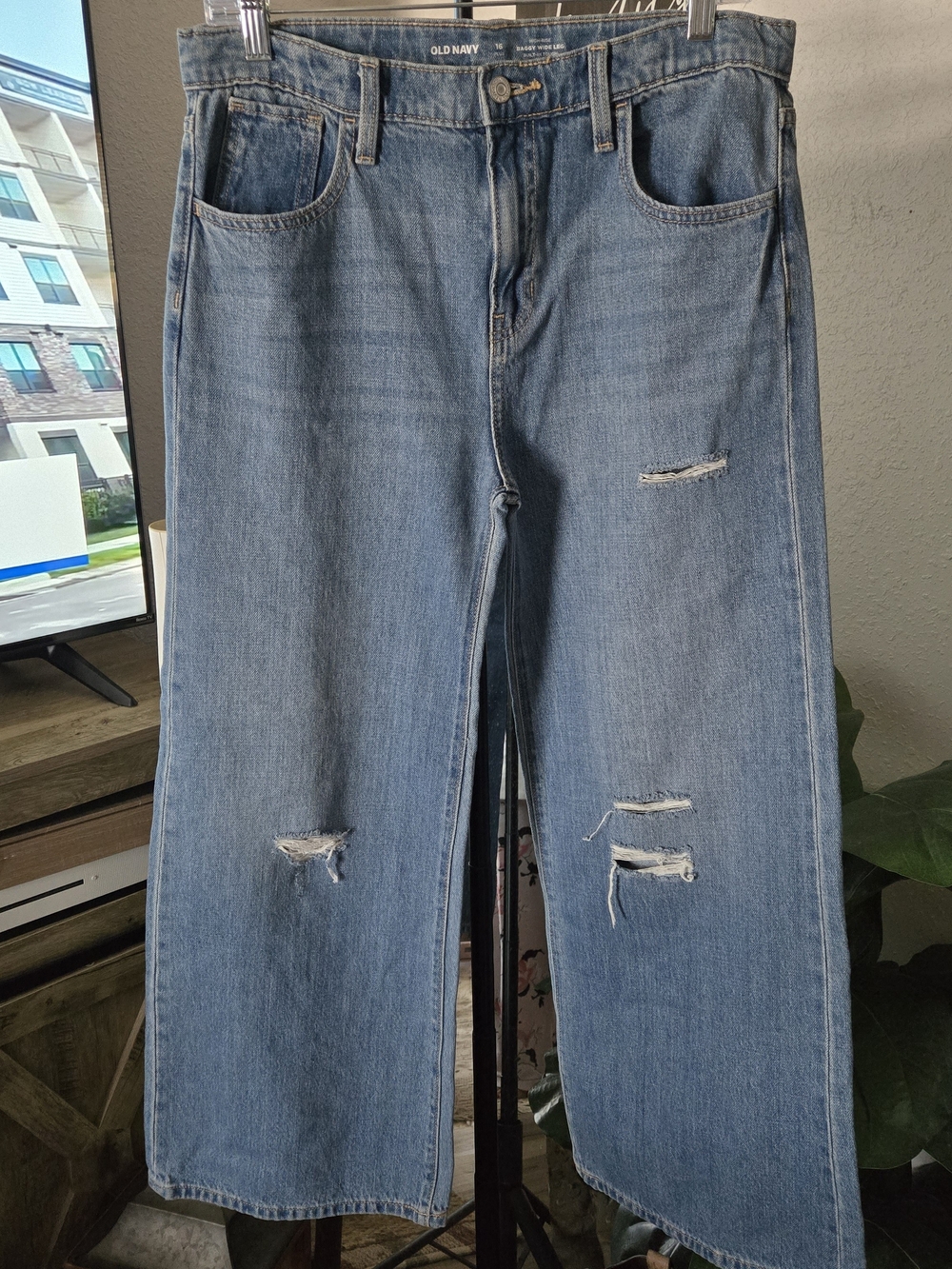 Old Navy Size 16 Plus Light Blue Ripped Wide-Leg Kids Jeans